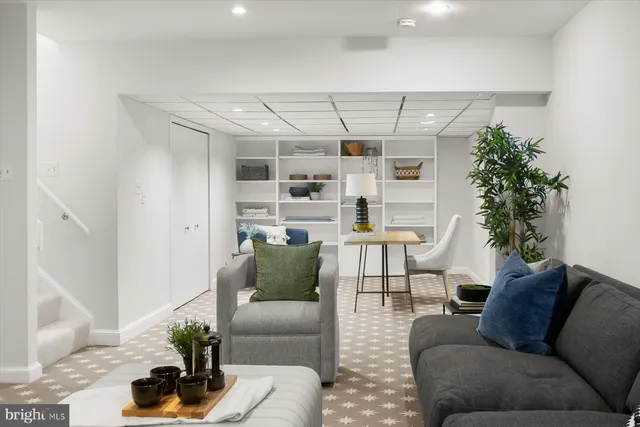 $1,199,000 | 4297 Embassy Park Drive Northwest, Washington, DC 20016