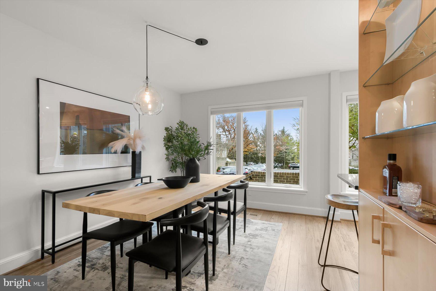 4297 Embassy Park Drive Northwest Washington, DC 20016 - Photo 6 of 40