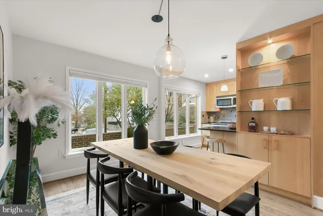 $1,199,000 | 4297 Embassy Park Drive Northwest, Washington, DC 20016