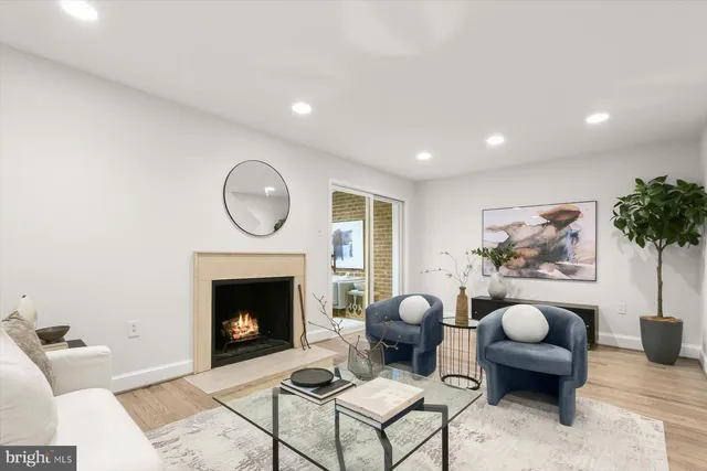 $1,199,000 | 4297 Embassy Park Drive Northwest, Washington, DC 20016