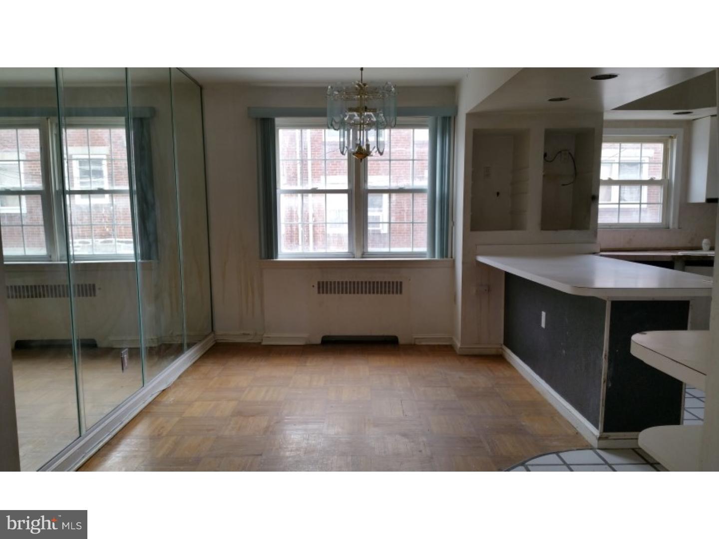 6832 Radbourne Road Upper Darby, PA 19082 - Photo 5 of 15