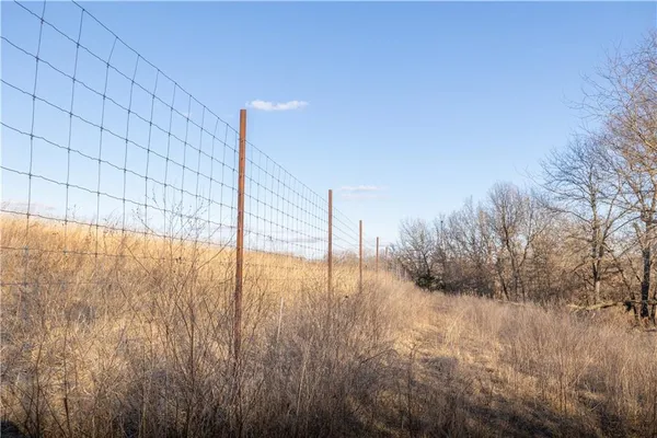 $183,000 | West 140th Avenue, Hatfield, MO 64458