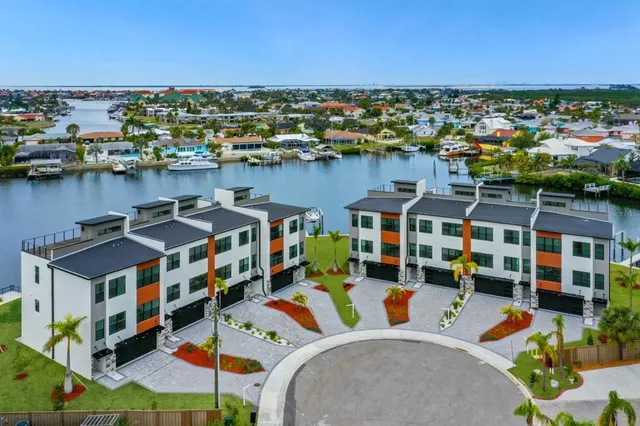 $840,000 | 774 Gran Kaymen Way, Apollo Beach, FL 33572