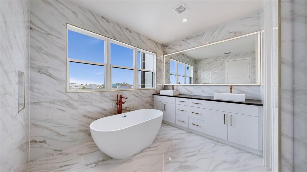 774 Gran Kaymen Way Apollo Beach, FL 33572 - Photo 16 of 35