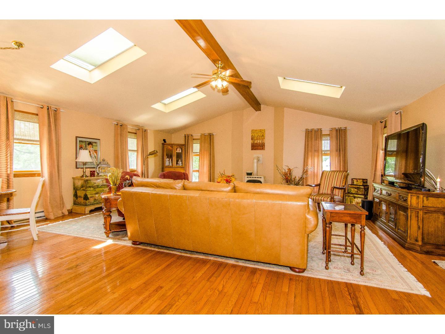 173 Estate Road Boyertown, PA 19512 - Photo 6 of 25 Gallery Image 6