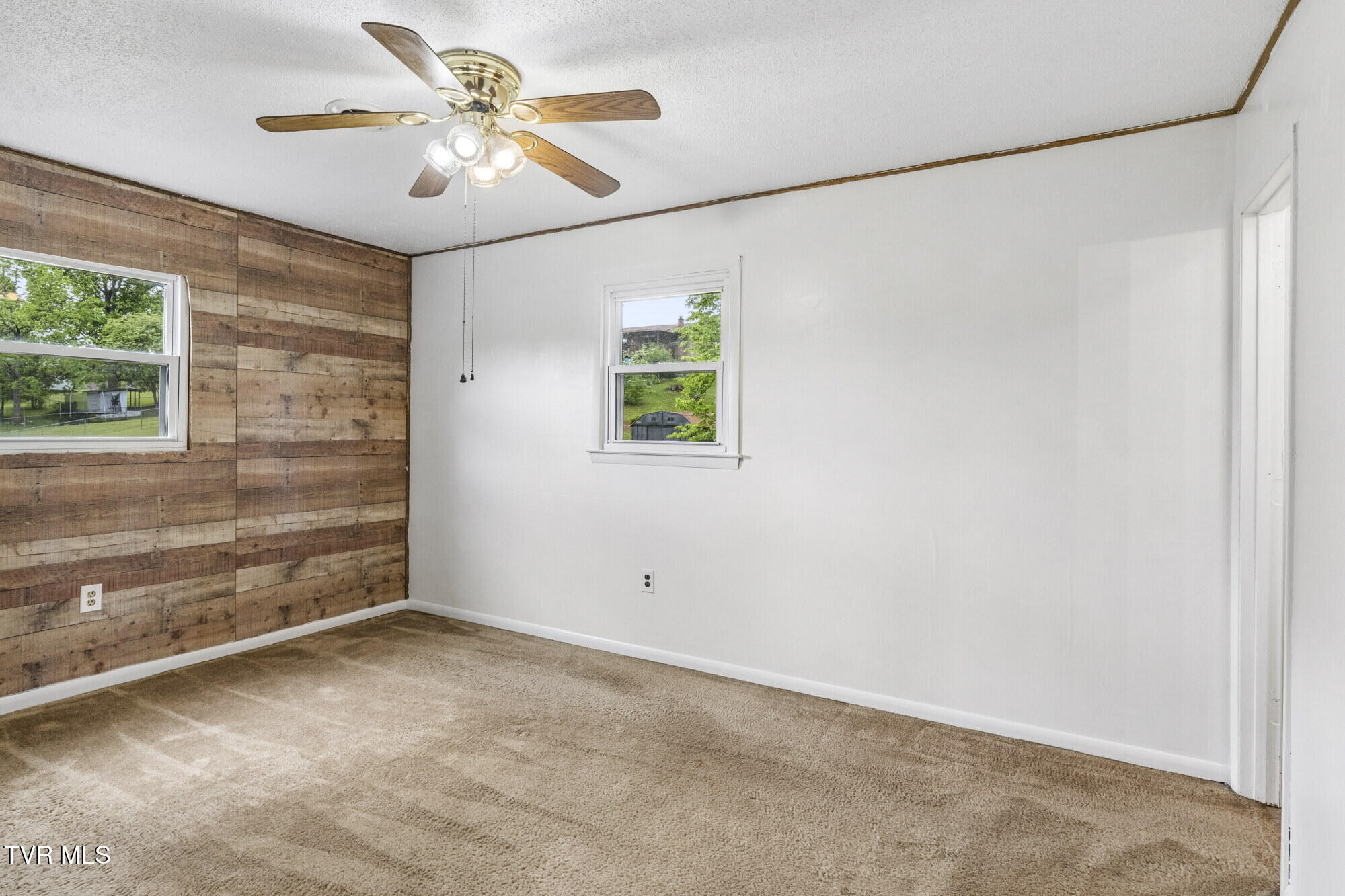 464 Springfield Drive Bristol, TN 37620 - Photo 33 of 58 Springfield-34