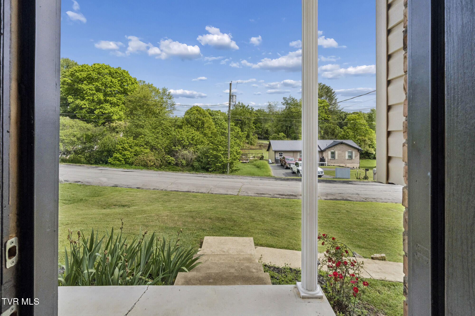 464 Springfield Drive Bristol, TN 37620 - Photo 48 of 58 Springfield-49
