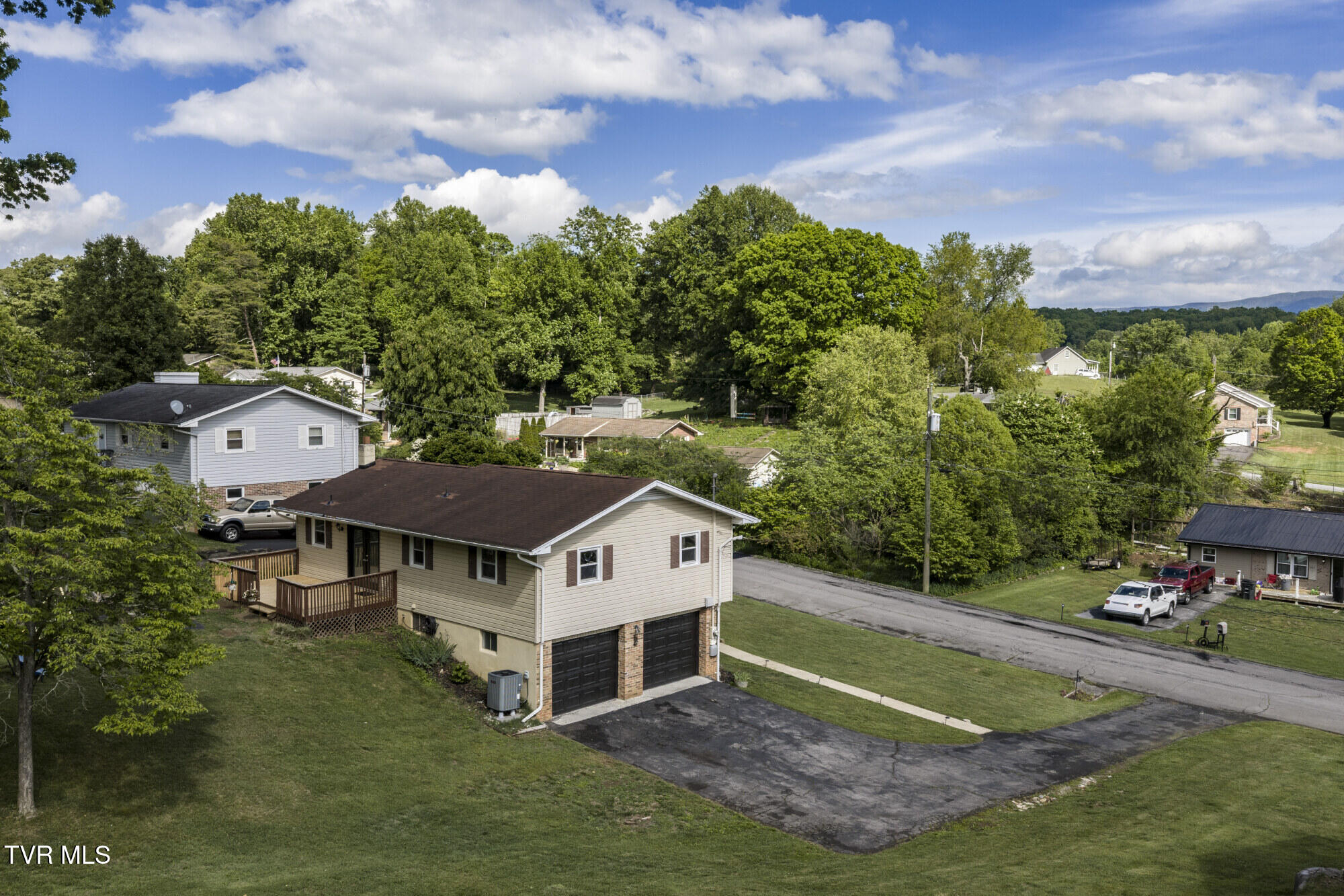 464 Springfield Drive Bristol, TN 37620 - Photo 49 of 58 Springfield-Aerial-4