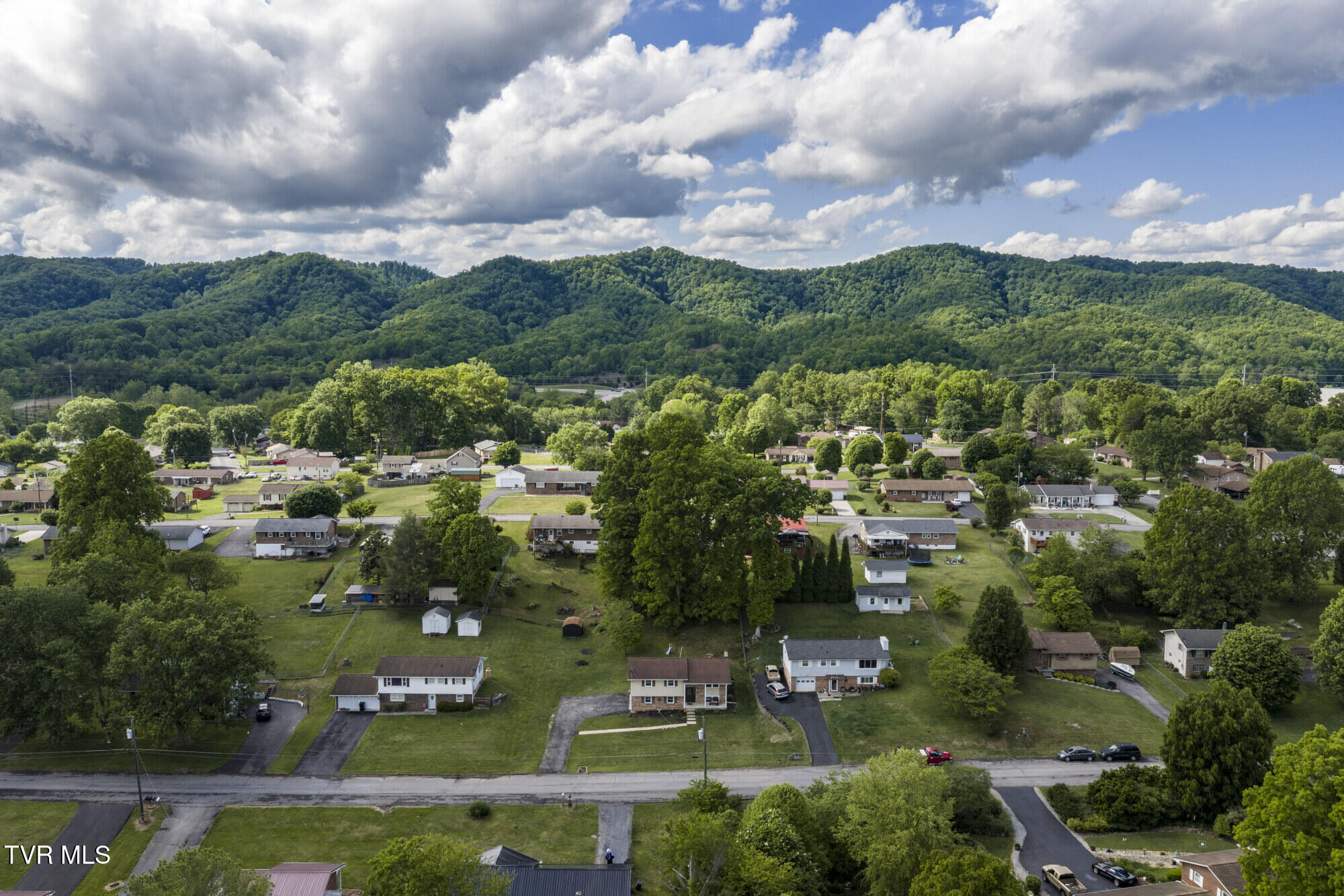 464 Springfield Drive Bristol, TN 37620 - Photo 52 of 58 Springfield-Aerial-7