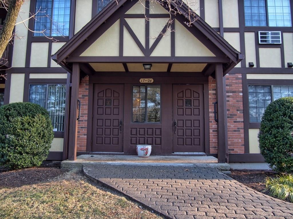 17 Roxbury Lane, Unit 17 Bridgeport, CT 06606 - Photo 1 of 1