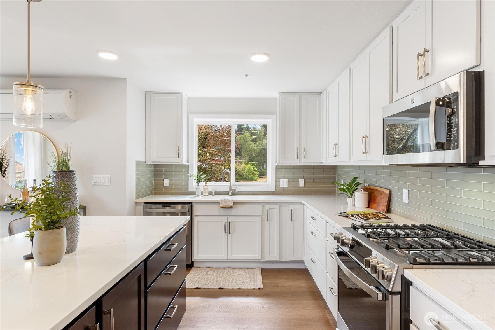 554 Paradise Lane, Unit C202 Edmonds, WA 98020 - Photo 17 of 36