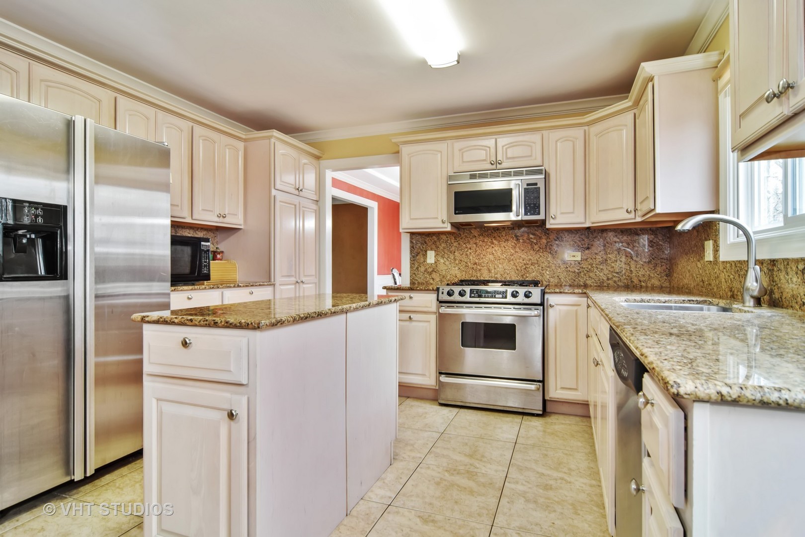 9N105 Corron Road Elgin, IL 60124 - Photo 3 of 21