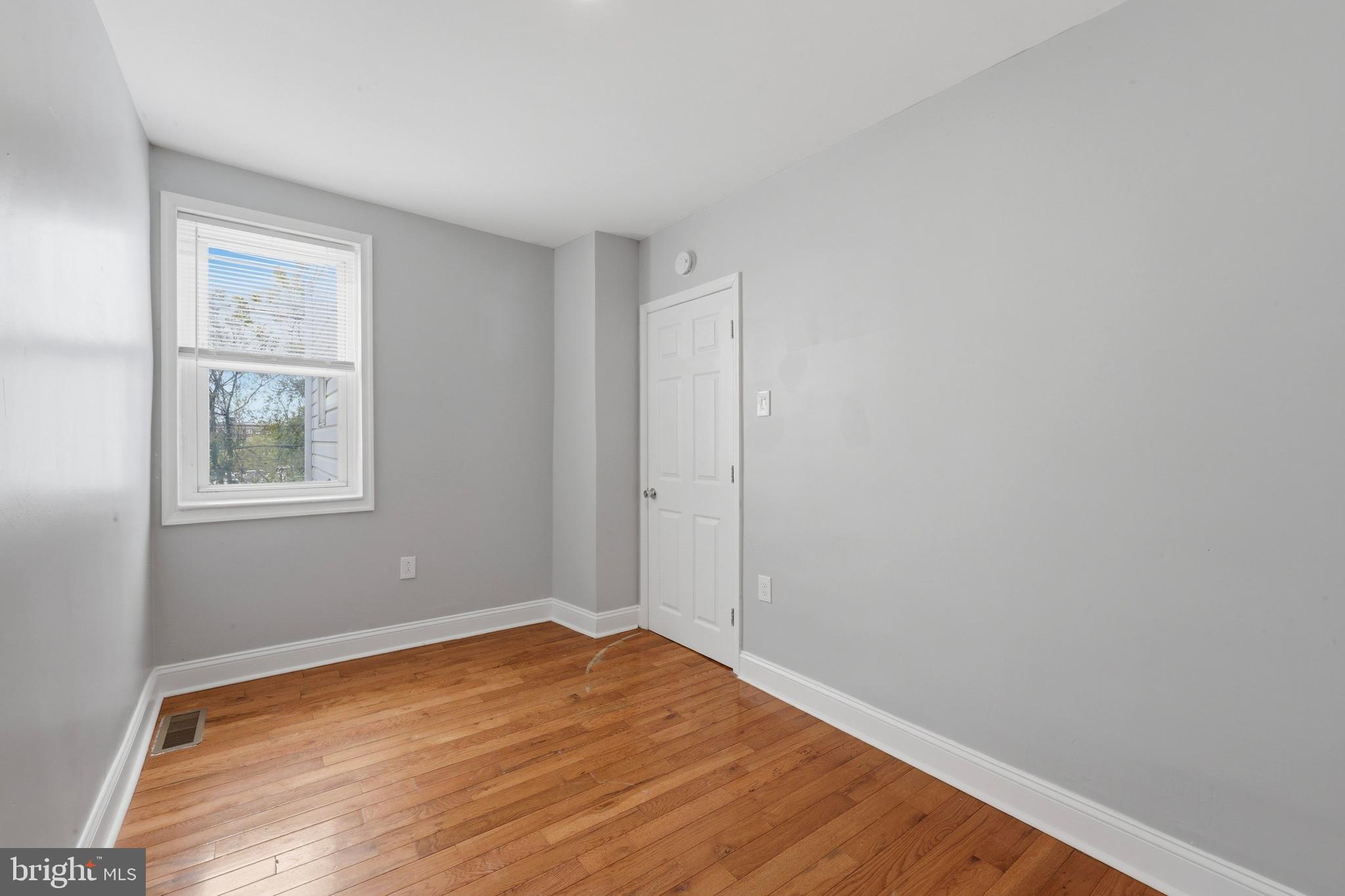55 North Keystone Avenue Upper Darby, PA 19082 - Photo 12 of 14