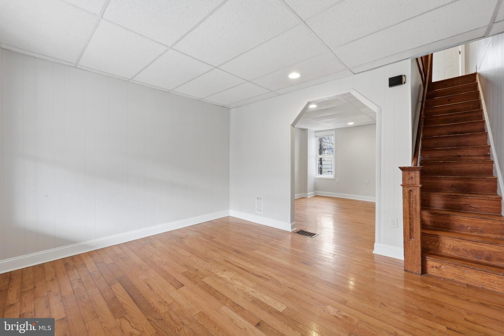 55 North Keystone Avenue Upper Darby, PA 19082 - Photo 3 of 14