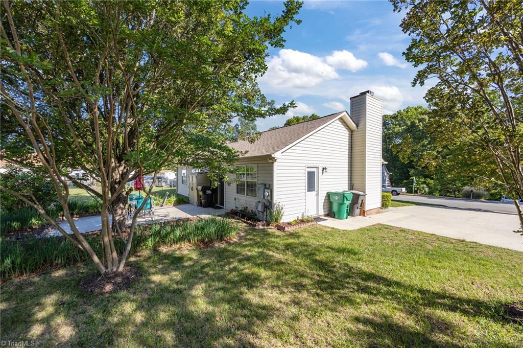 3922 Landover Drive High Point, NC 27265 - Photo 29 of 34