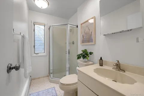 $1,089,000 | 33 Poplar Place, Port Washington, NY 11050