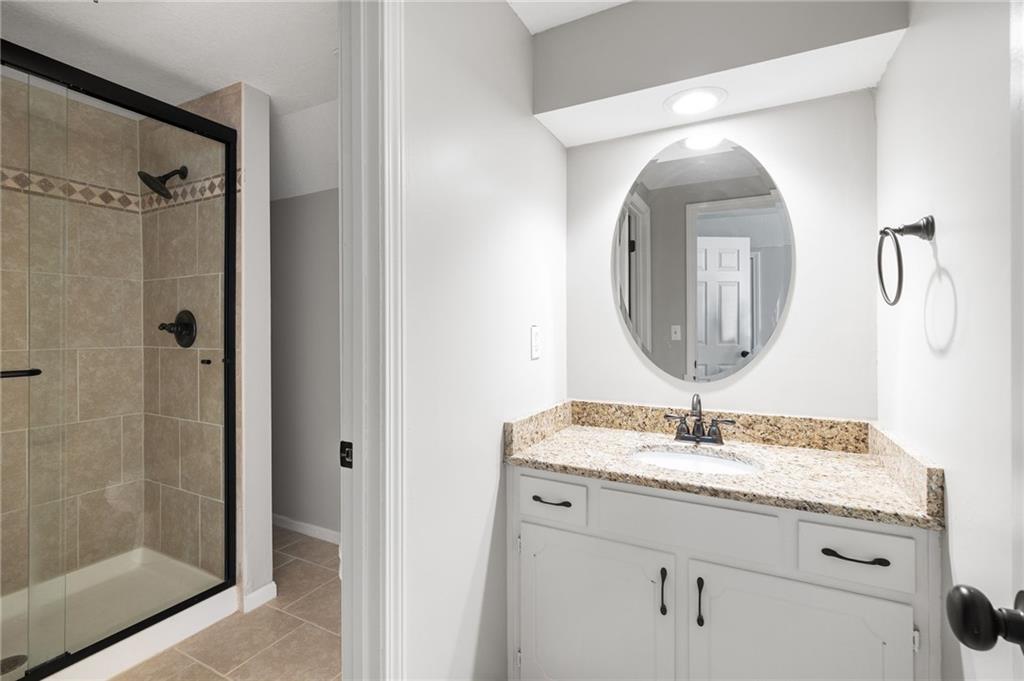 6525 Pflumm Road Shawnee, KS 66216 - Photo 15 of 32