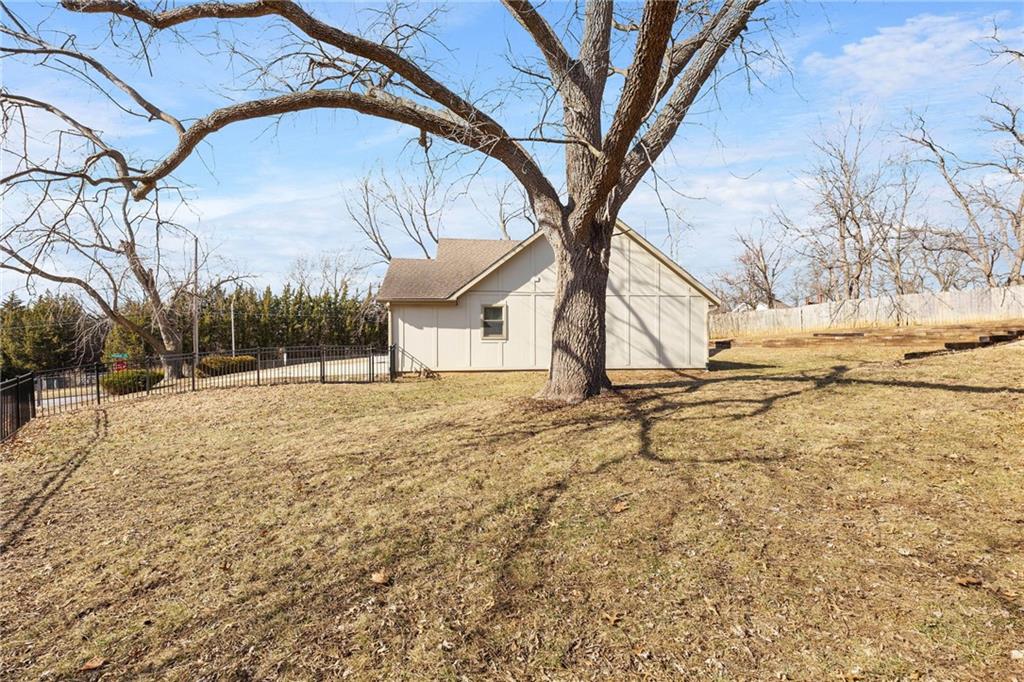 6525 Pflumm Road Shawnee, KS 66216 - Photo 22 of 32