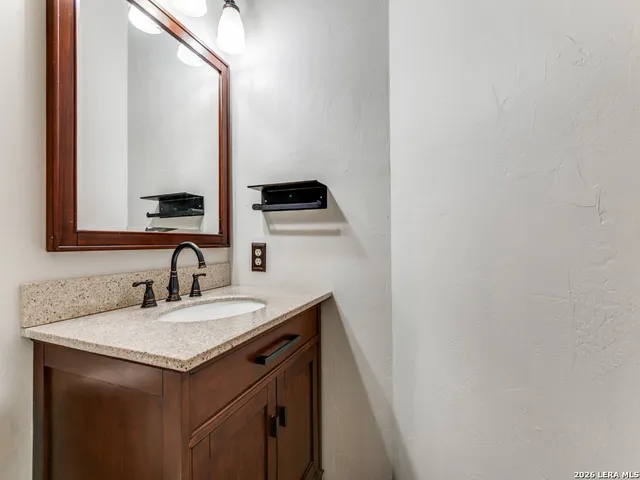 $2,300 | 15007 Northern Dancer, San Antonio, TX 78248