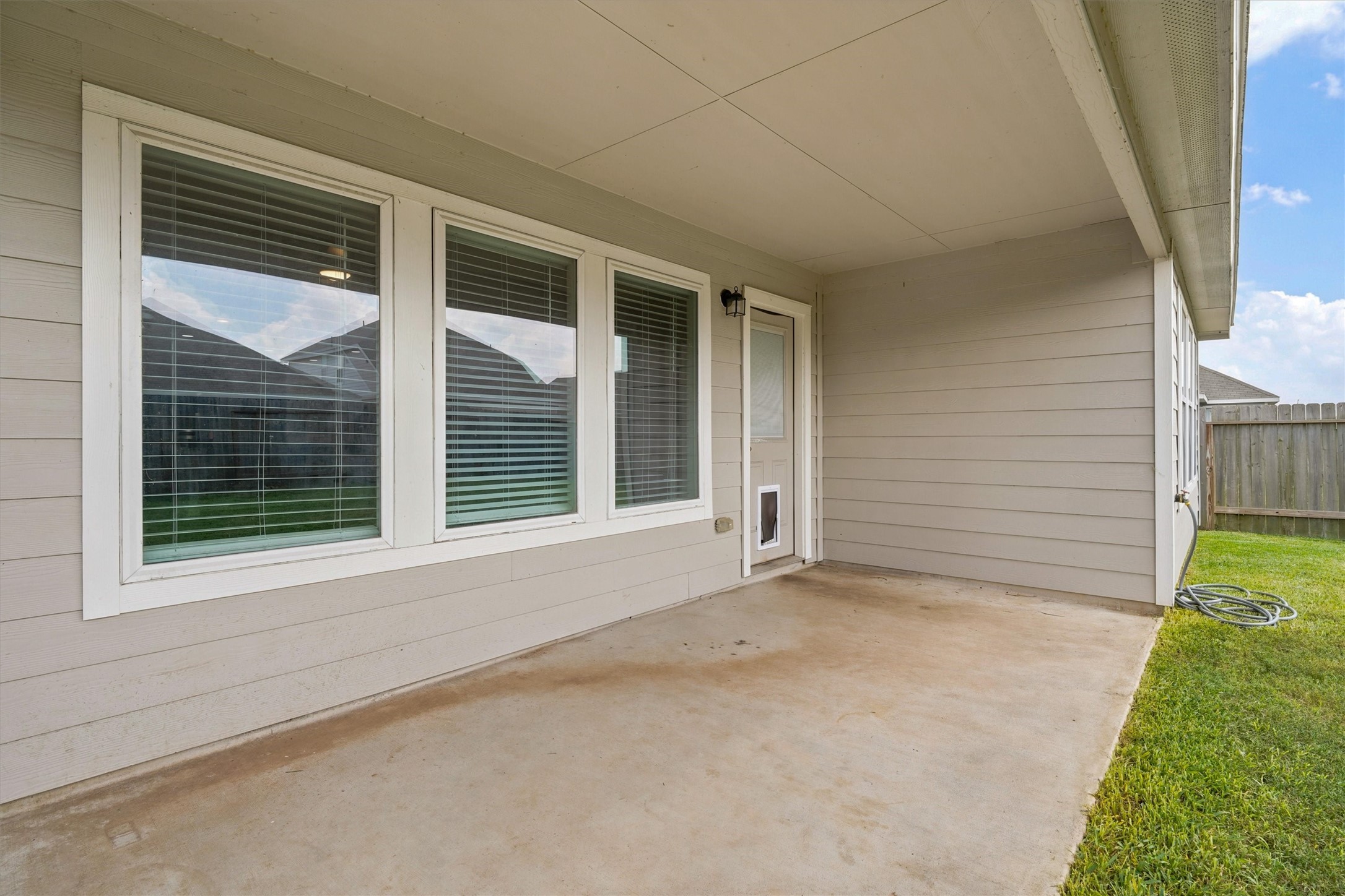 5334 Brooklyn Rose Drive Rosharon, TX 77583 - Photo 17 of 21 Enjoy your backyard with the large covered patio