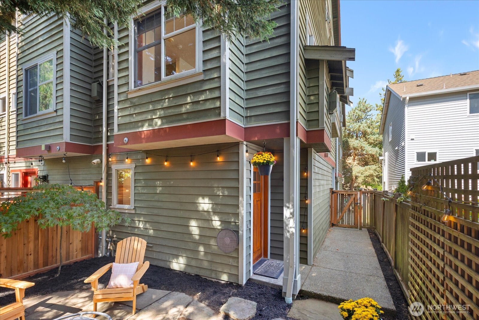 741 North 94th Street, Unit C Seattle, WA 98103 - Photo 16 of 26 Gallery Image 16
