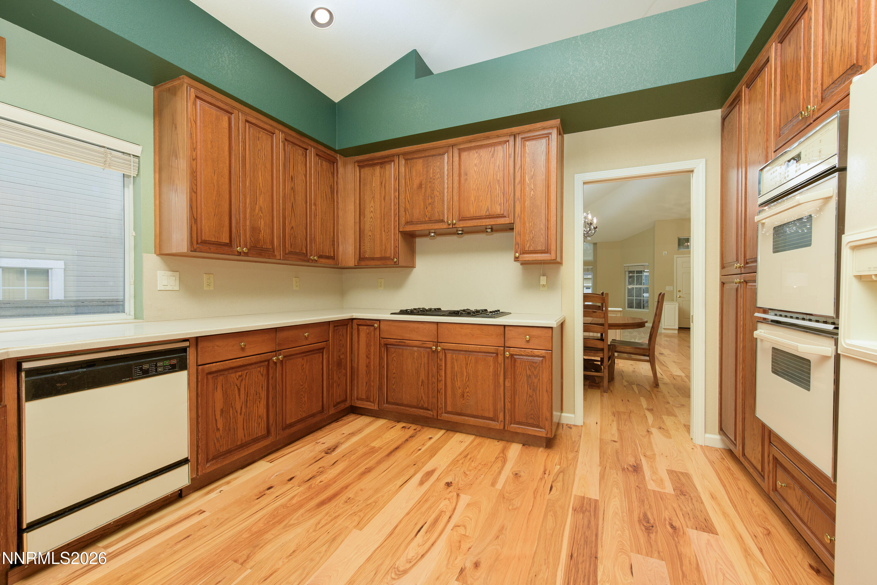 6136 Wycliffe Circle Reno, NV 89519 - Photo 17 of 37 6136 Wycliffe Cir-23