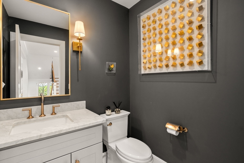 6 Wiswall Road Newton, MA 02459 - Photo 9 of 39