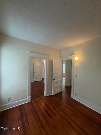 $1,600 | 1111 Parkwood Boulevard, Schenectady, NY 12308