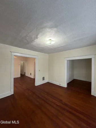 $1,600 | 1111 Parkwood Boulevard, Schenectady, NY 12308