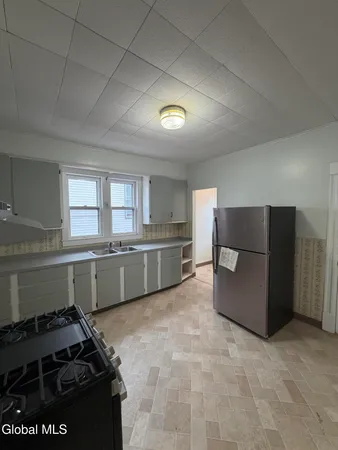 $1,600 | 1111 Parkwood Boulevard, Schenectady, NY 12308