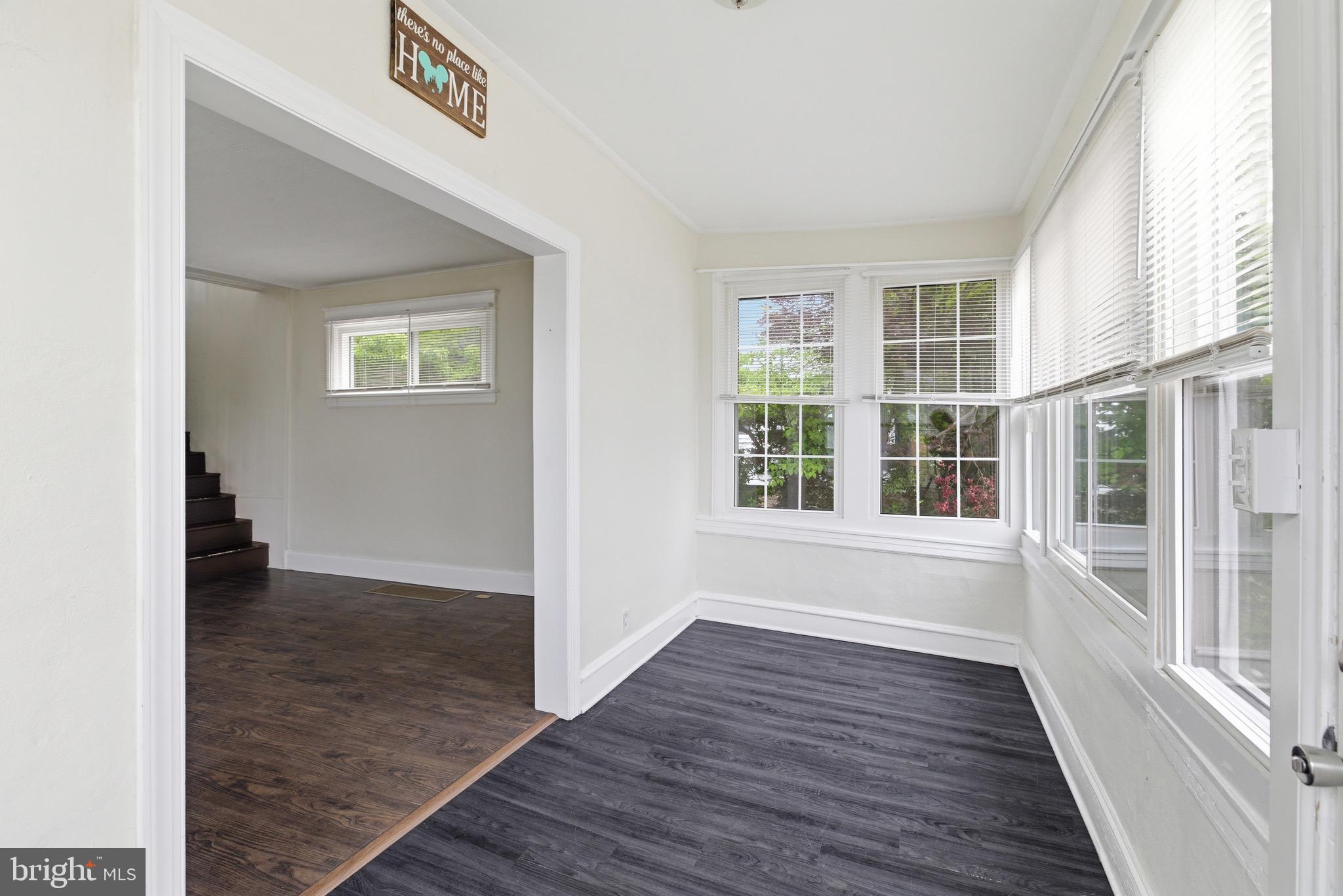 820 Greenhill Road Sharon Hill, PA 19079 - Photo 5 of 37