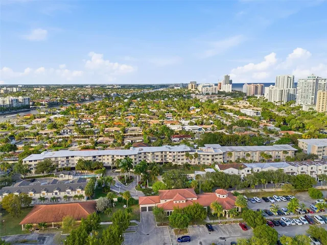 $1,800 | 1967 South Ocean Boulevard, Unit 315C, Lauderdale-by-the-Sea, FL 33062