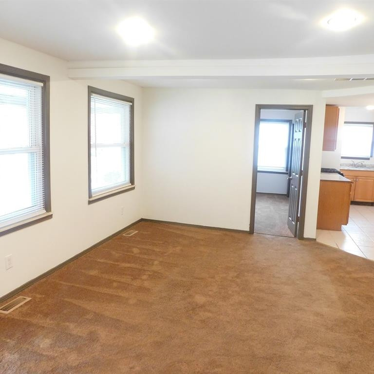 21369 Waltham Road Warren, MI 48089 - Photo 9 of 30 Photo 9