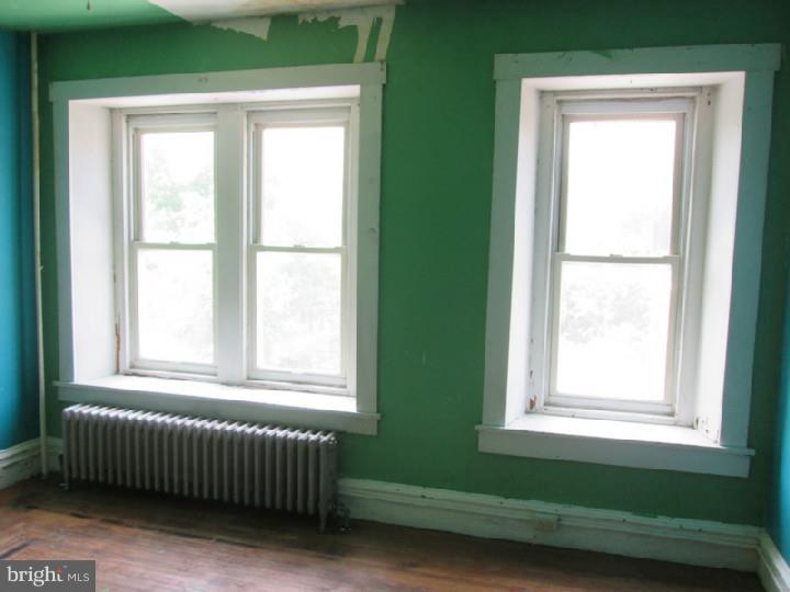 237 Clymer Street Reading, PA 19602 - Photo 9 of 15