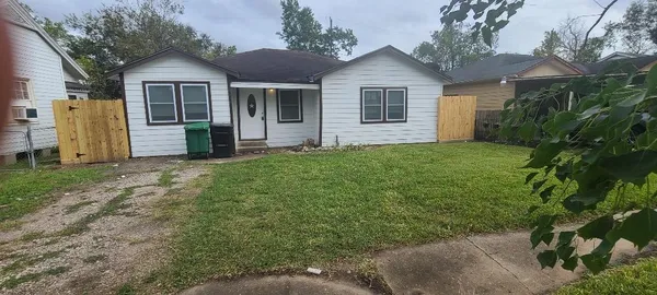 $1,600 | 7305 St Augustine Street, Houston, TX 77021
