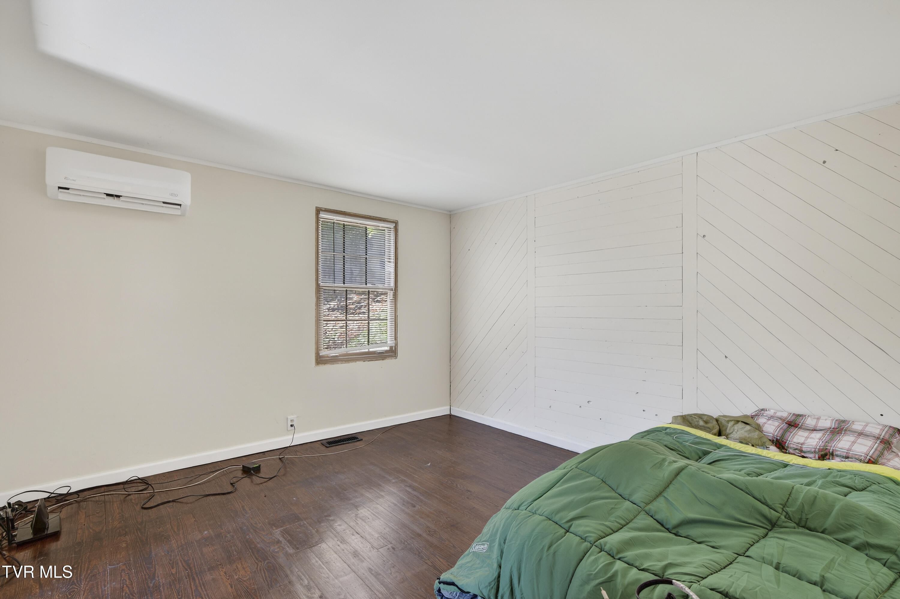 19305 Benhams Road Bristol, VA 24202 - Photo 27 of 38 19305-Benhams-Rd-Bristol-VA Matt-Smith-R