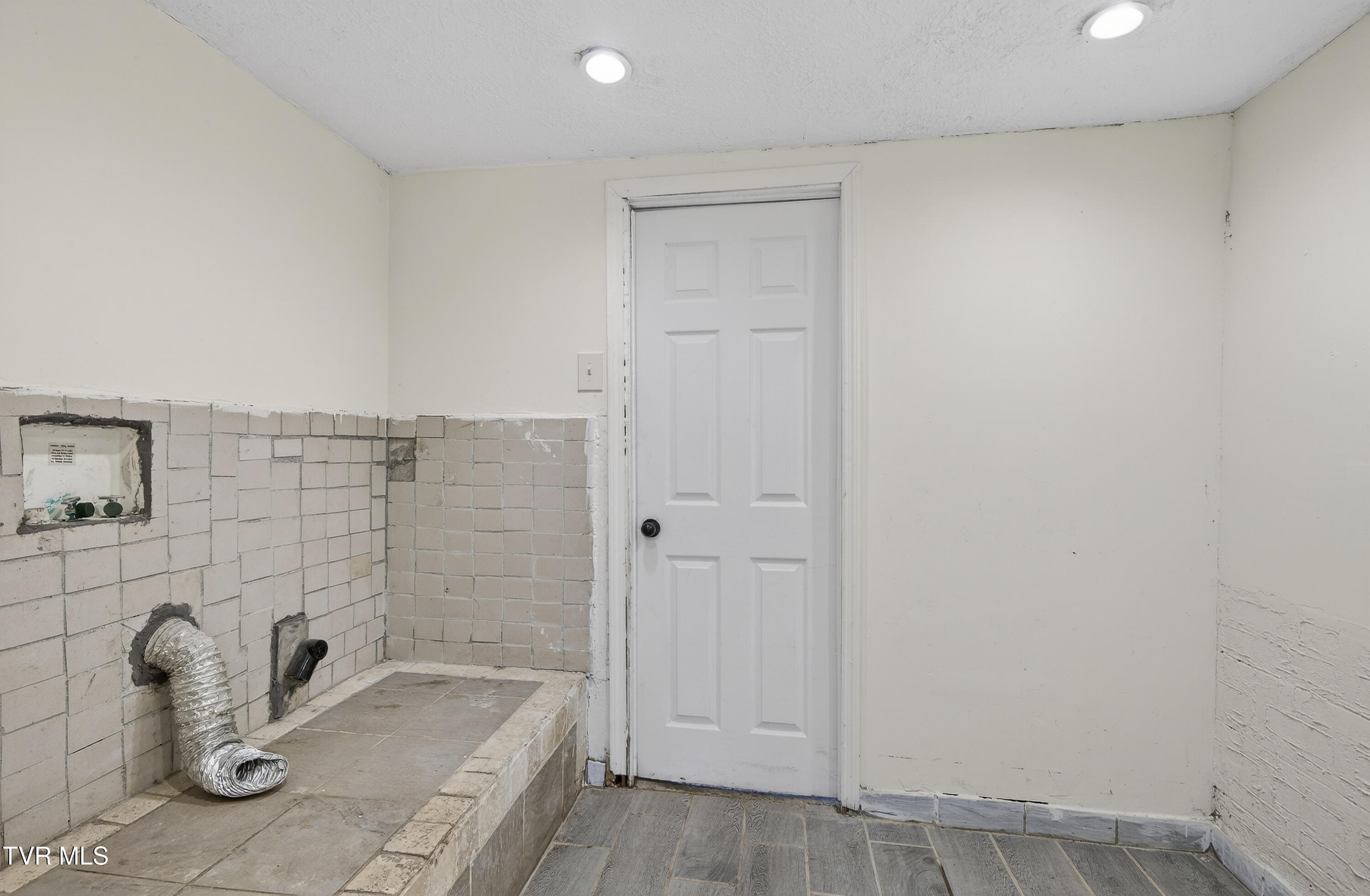 19305 Benhams Road Bristol, VA 24202 - Photo 6 of 38 19305-Benhams-Rd-Bristol-VA Matt-Smith-R