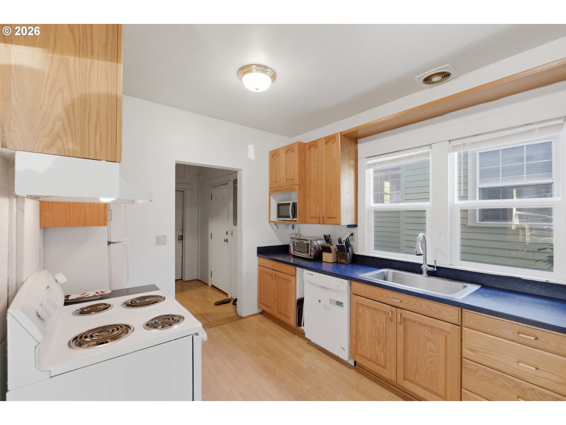 428 Northwest 12th Street Corvallis, OR 97330 - Photo 12 of 48
