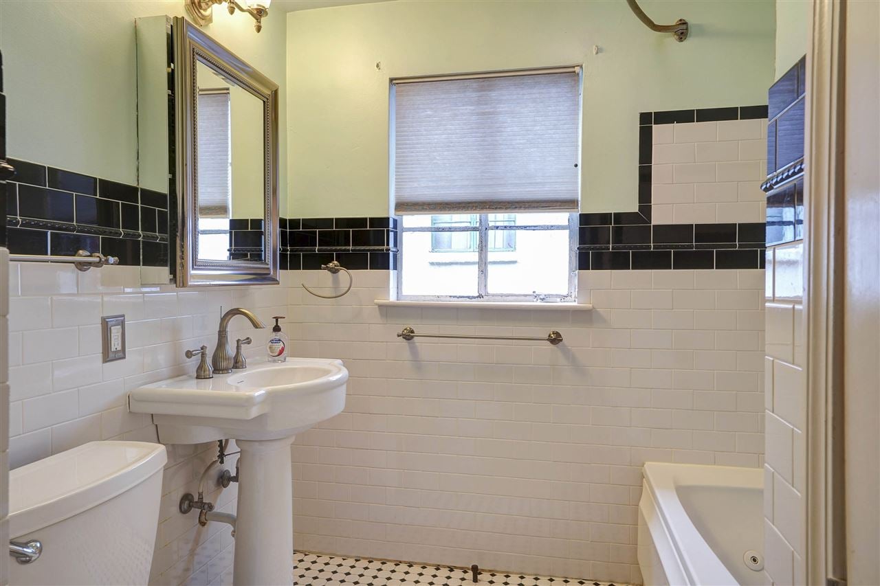 2927 Winters Road Huntington, WV 25702 - Photo 13 of 32 Gallery Image 13