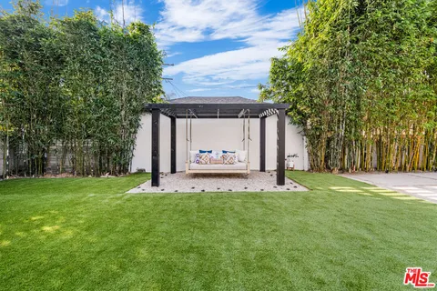 $1,397,000 | 6460 West 82nd Street, Los Angeles, CA 90045