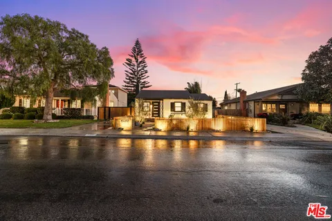 $1,397,000 | 6460 West 82nd Street, Los Angeles, CA 90045