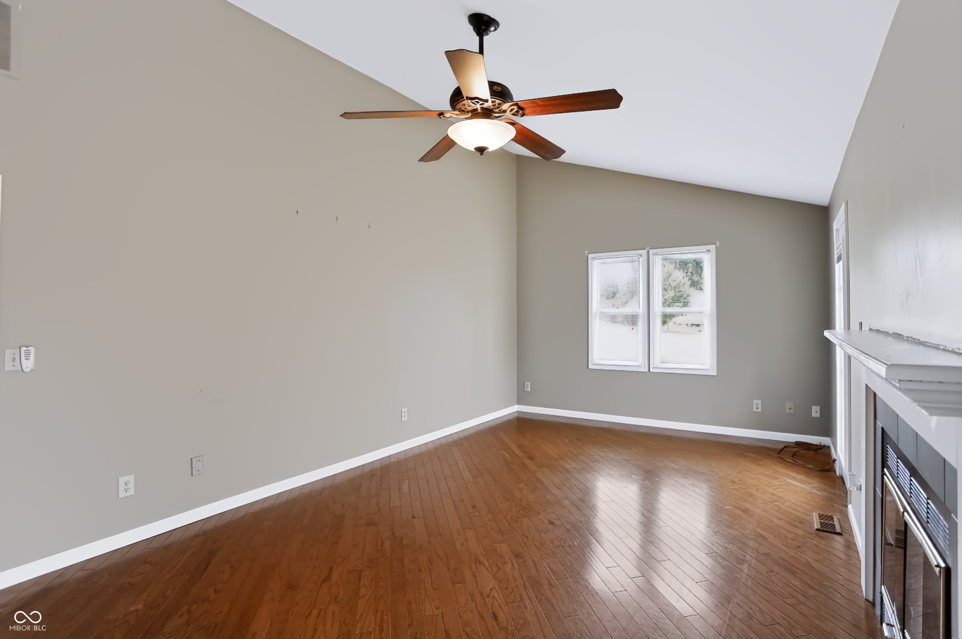 1186 Madrid Road Greenwood, IN 46143 - Photo 7 of 53
