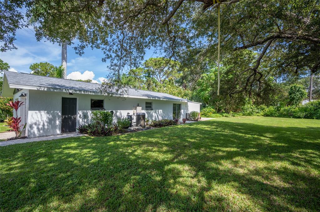 2111 Heasley Road Englewood, FL 34223 - Photo 31 of 63 Gallery Image 31