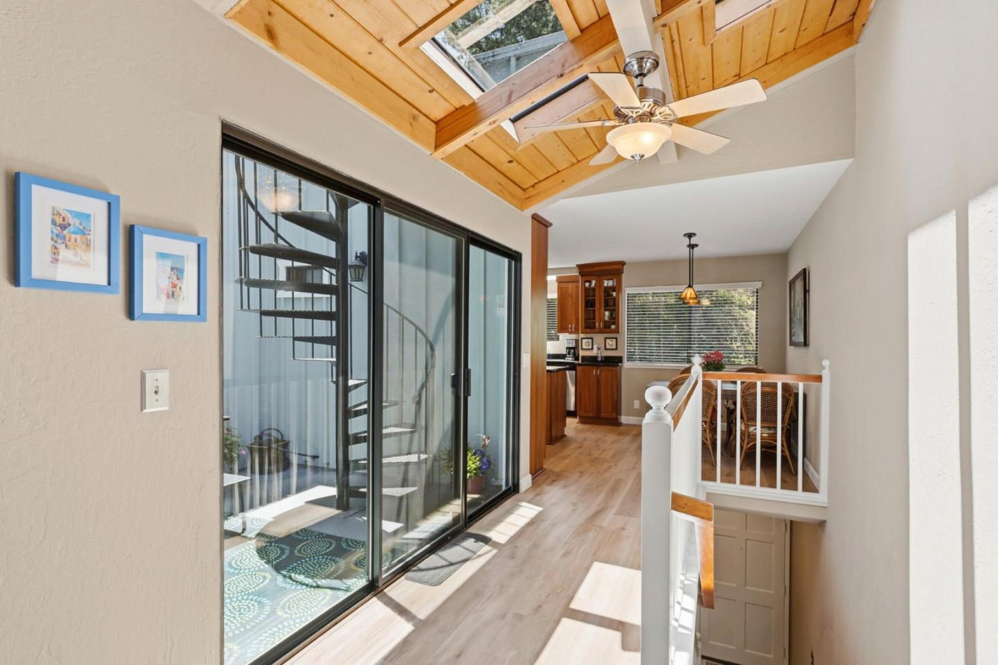 2052 Wharf Road Capitola, CA 95010 - Photo 23 of 48