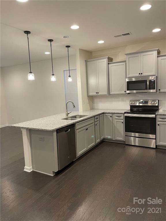 7215 Chrysanthemum Road Lancaster, SC 29720 - Photo 3 of 12 Gallery Image 3
