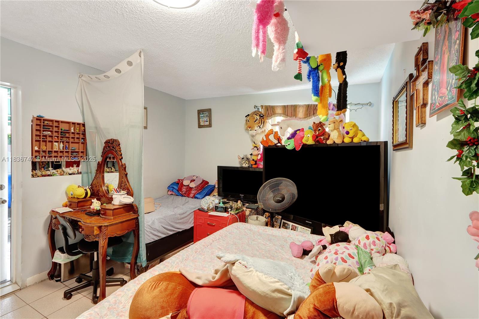 2220 Southwest 12th Street Miami, FL 33135 - Photo 6 of 18