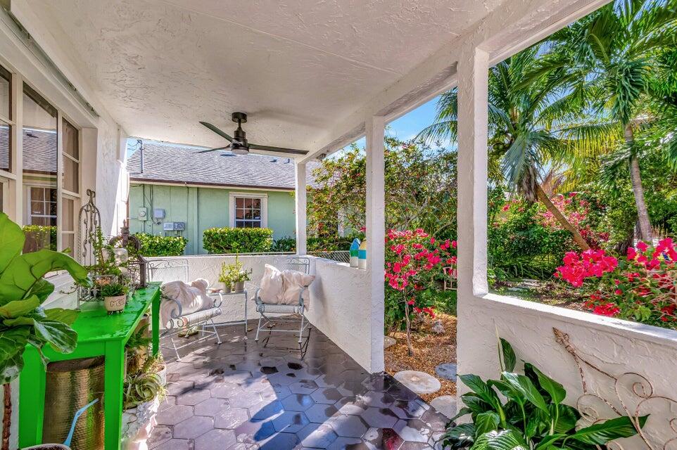 237 Southwest 3rd Avenue Delray Beach, FL 33444 - Photo 6 of 37 20250313210608690432000000-o