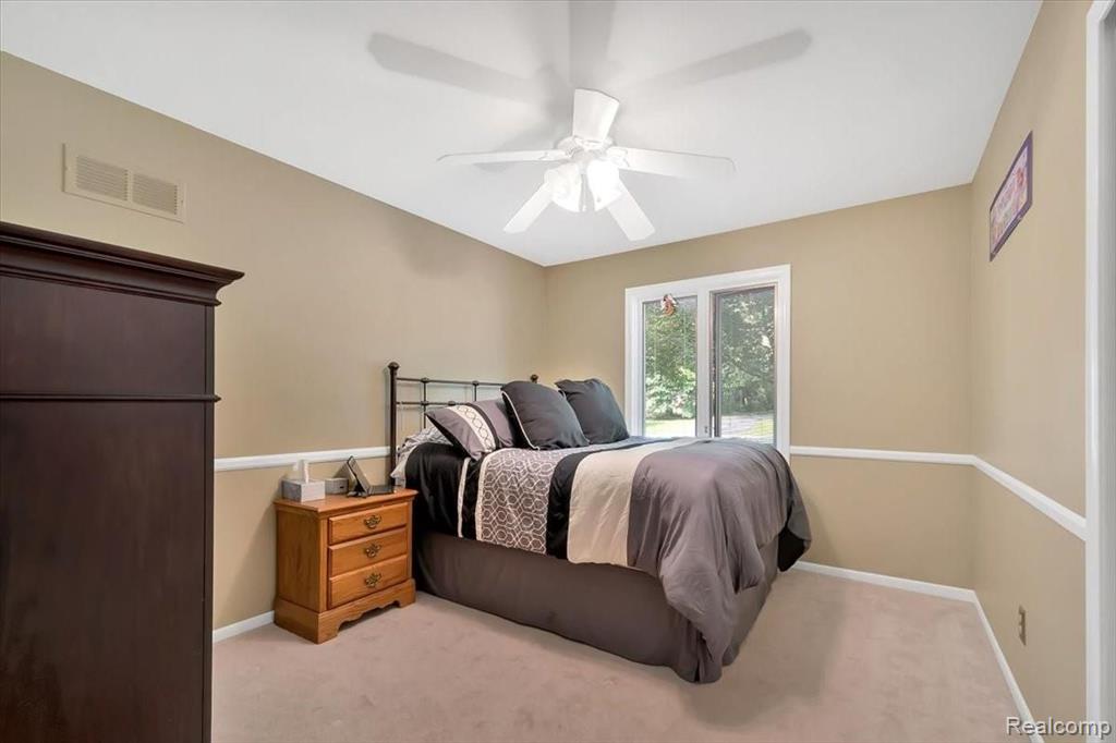448 Gunder Drive Rochester Hills, MI 48309 - Photo 12 of 22