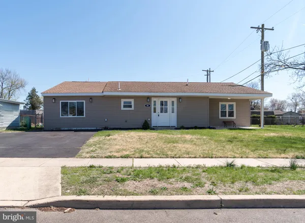 $499,000 | 44 Elm Lane, Levittown, PA 19054