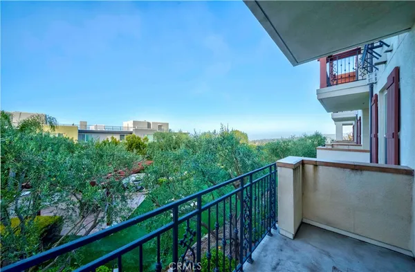 $1,195,000 | 28220 Highridge Road, Unit 104, Rancho Palos Verdes, CA 90275